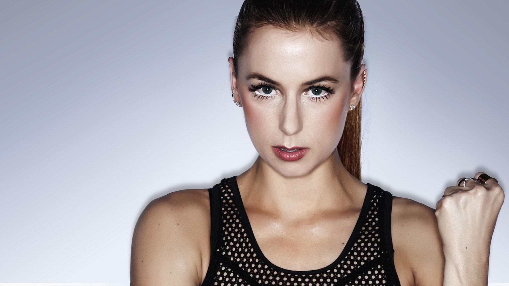 Iliza Shlesinger: Confirmed Kills Poster