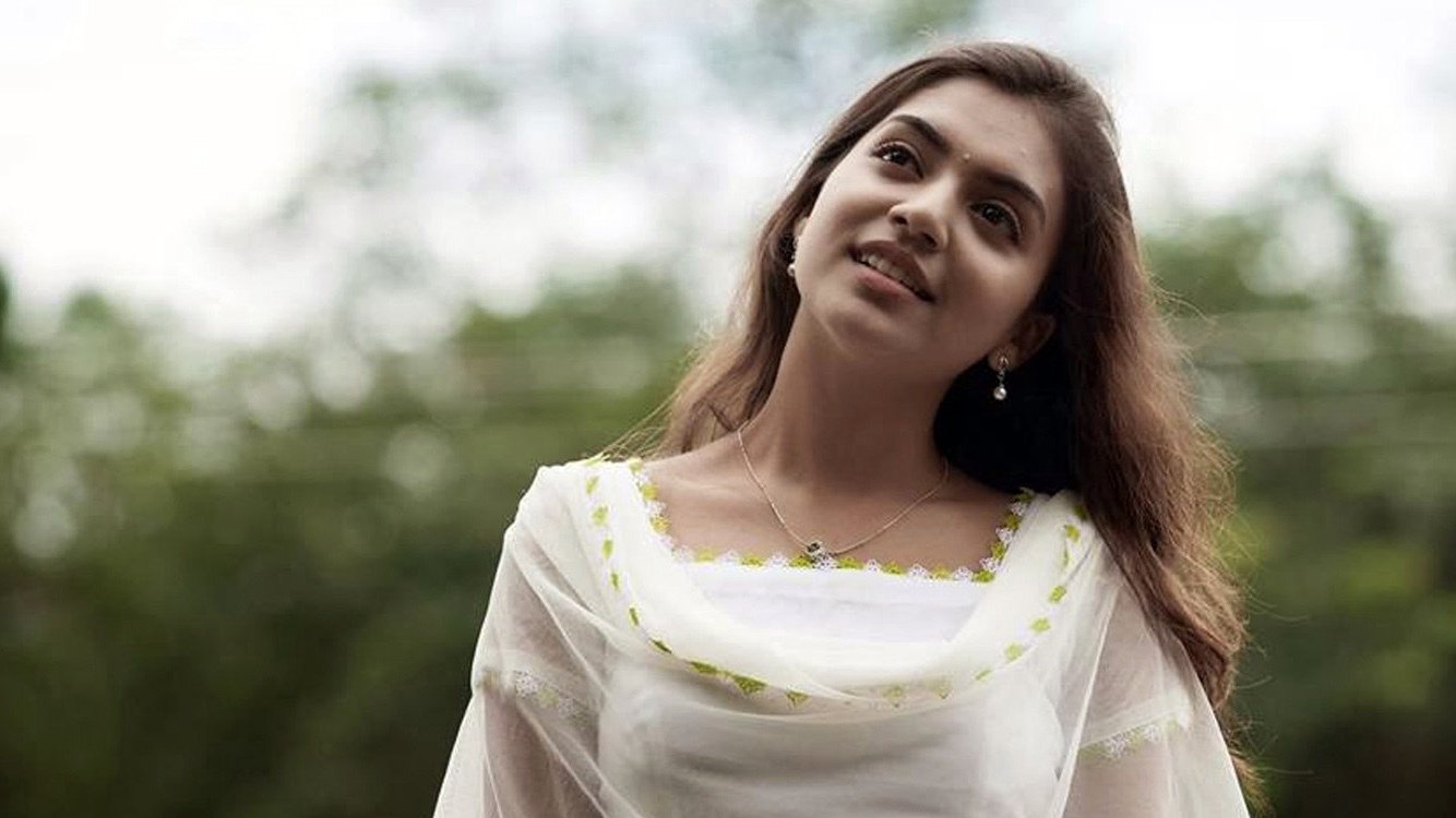 Ohm Shanthi Oshaana Poster