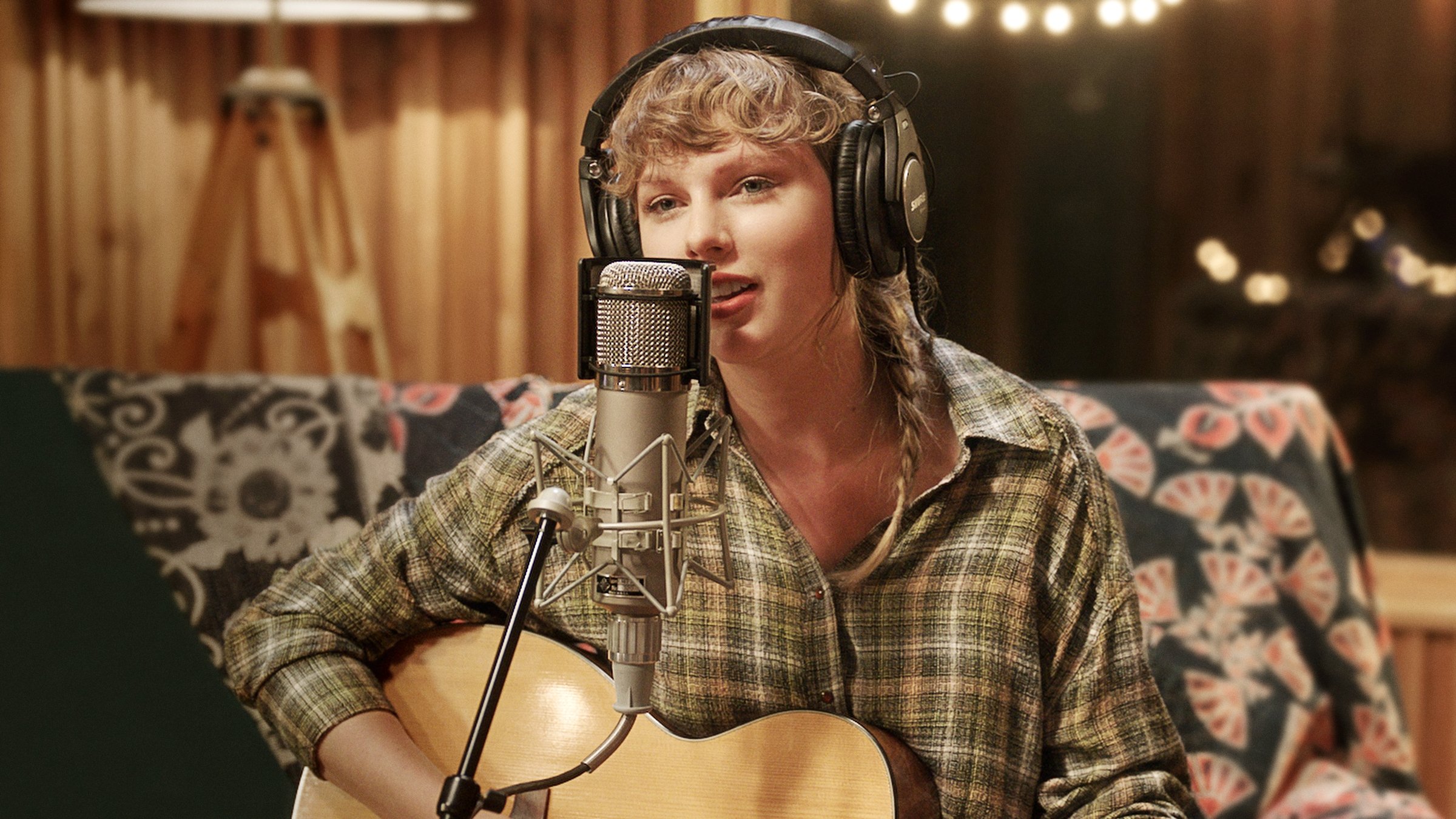 Taylor Swift: Folklore: The Long Pond Studio Sessions Poster