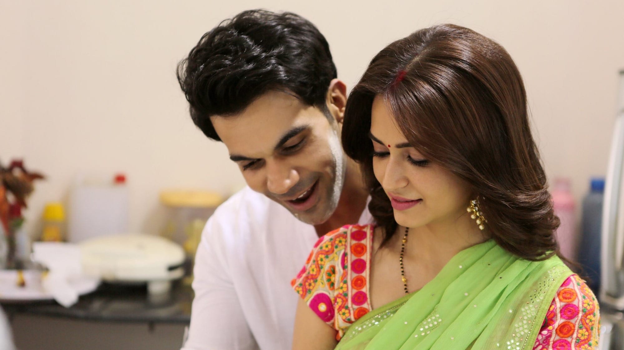 Shaadi Mein Zaroor Aana Poster