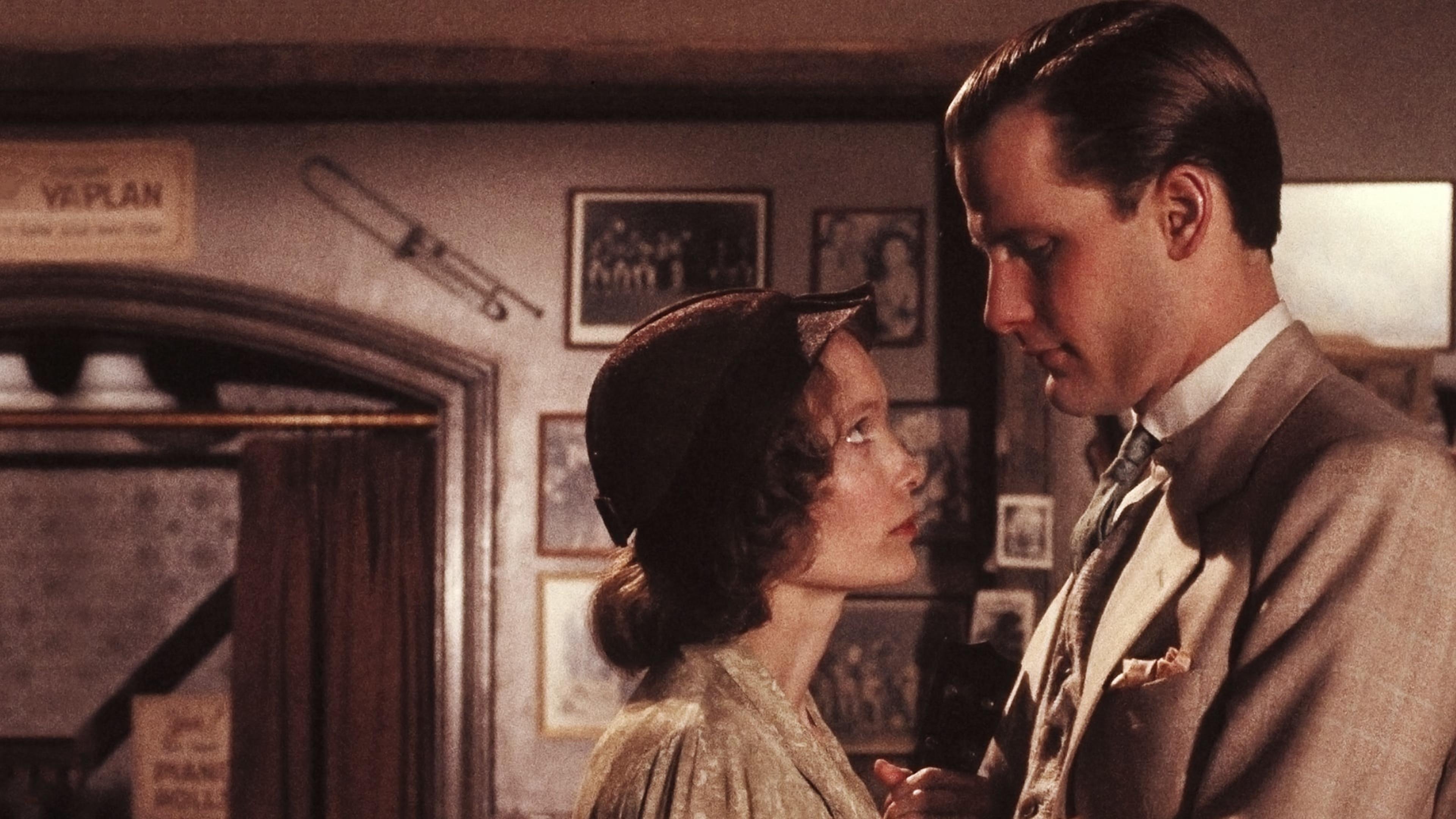 The Purple Rose of Cairo Poster