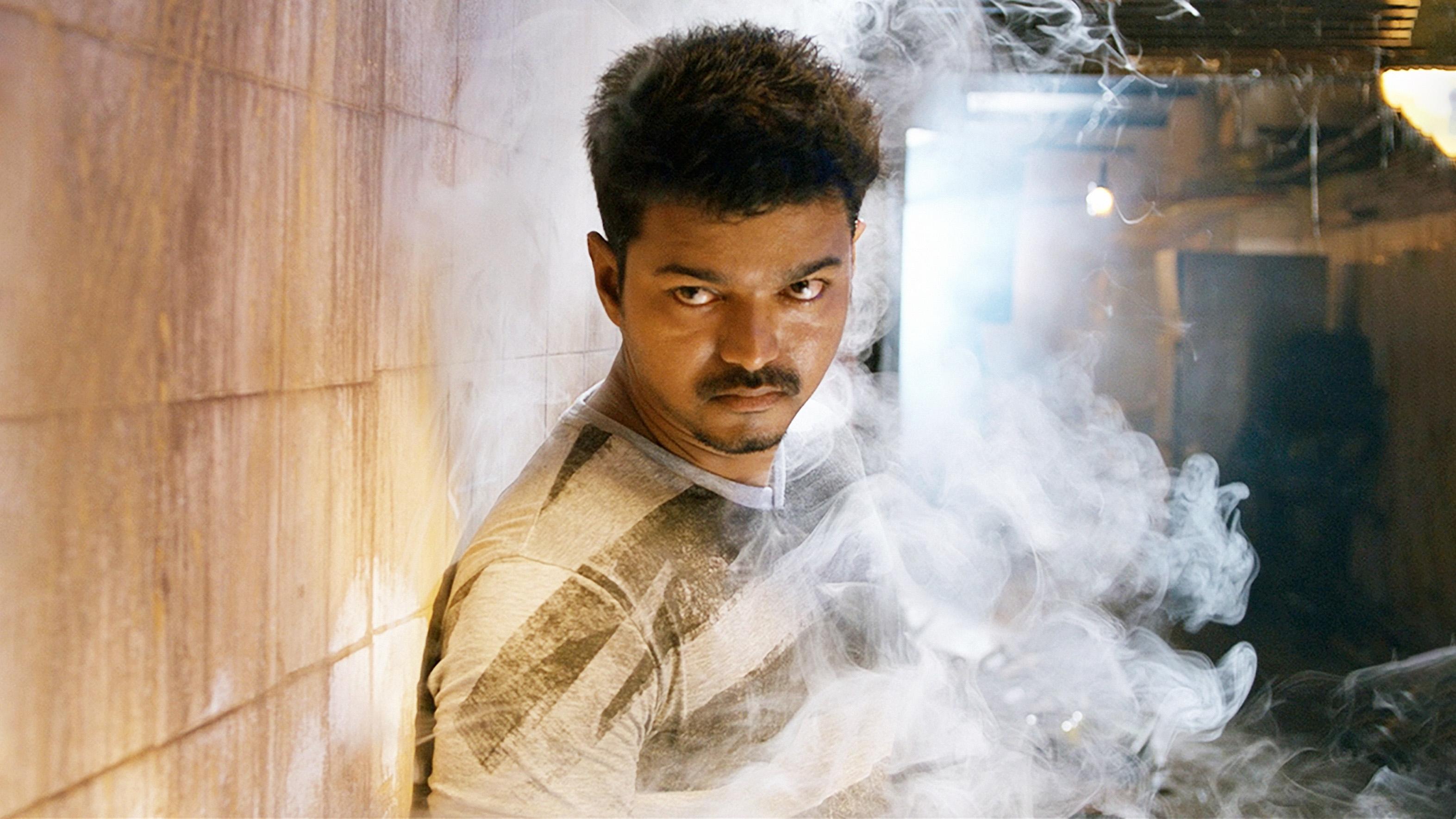 Thuppakki Poster