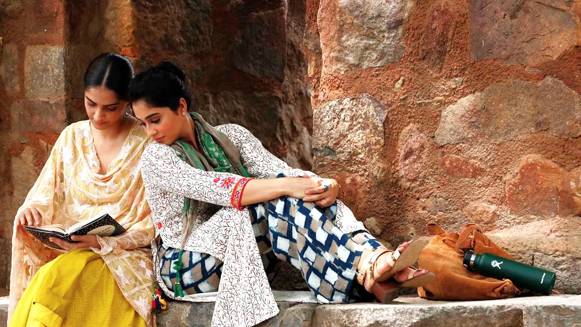 Ek Ladki Ko Dekha Toh Aisa Laga Poster